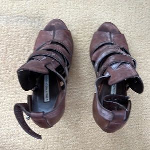 VERA WANG LAVENDER 'Cara' Bootie sz 7